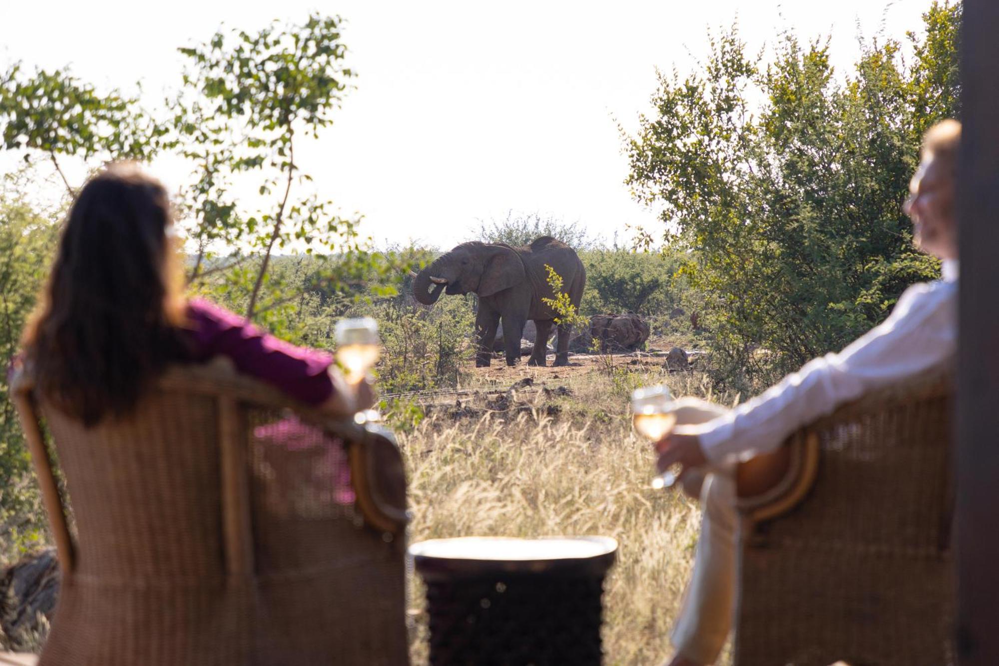 Rhulani Safari Lodge Madikwe Game Reserve Exterior photo